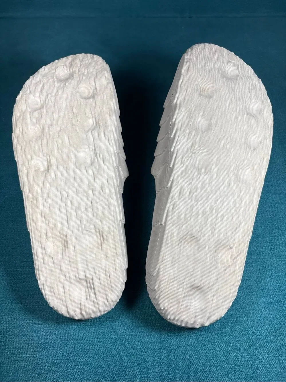 adidas Adilette 22 Slides White Cloud White Men's Size 11 HQ4670